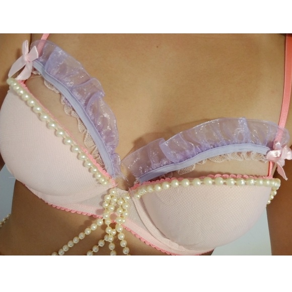 VS brand Princess Bubblegum Rave Bra - Picture 2 of 5